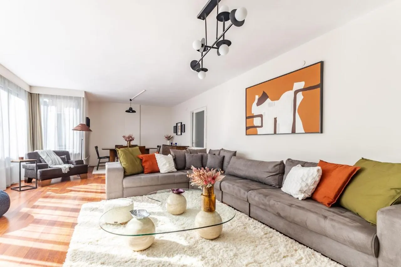 Spacious Flat W Balcony 3 Min To Bagdat Ave Apartment Istanbul