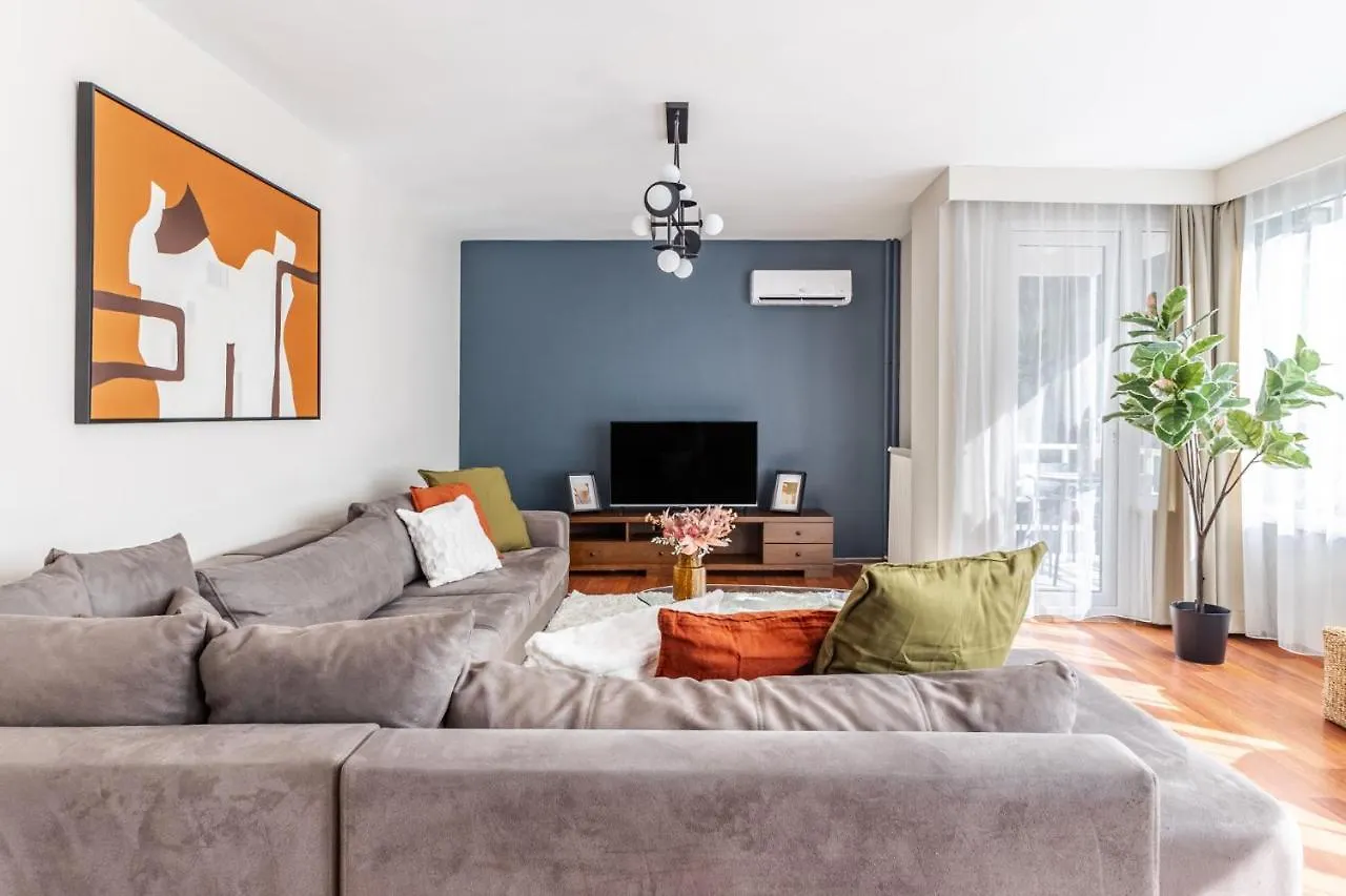 Spacious Flat W Balcony 3 Min To Bagdat Ave Apartment Istanbul