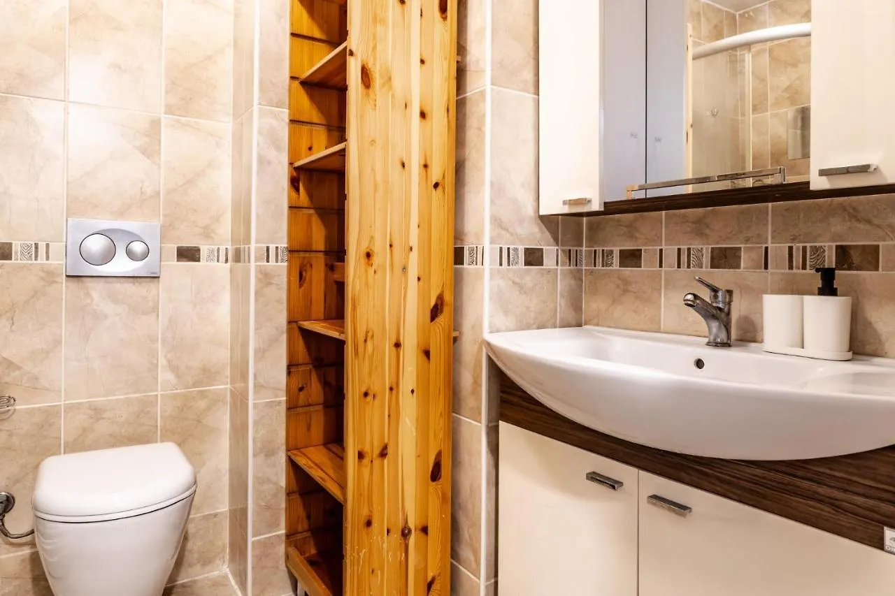 Spacious Flat W Balcony 3 Min To Bagdat Ave Apartment Istanbul
